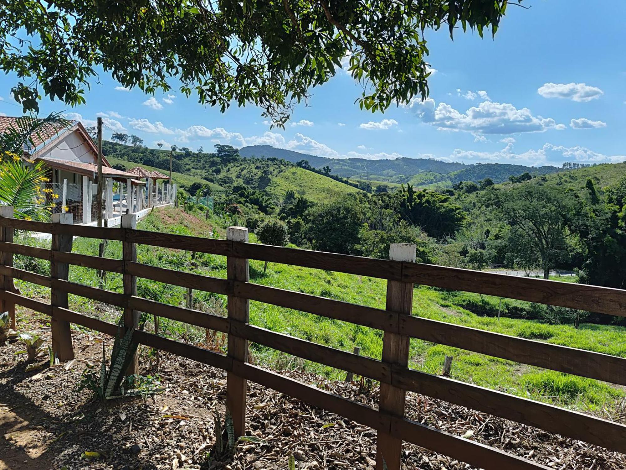 Pousada Irmaos Oliveira Lindóia Exterior foto